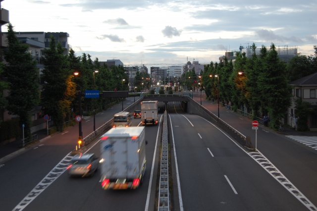 大東市　生駒市　運送　運輸　トラックドライバー募集